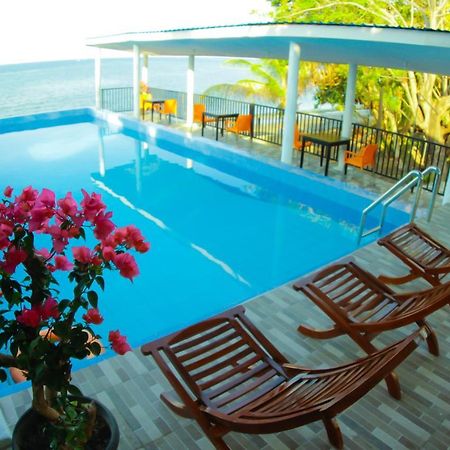 Fx72 Beach Resort Maumere Eksteriør bilde