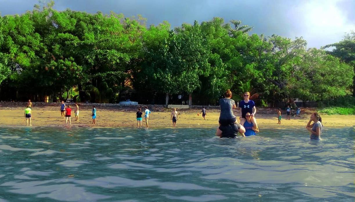 Fx72 Beach Resort Maumere Eksteriør bilde