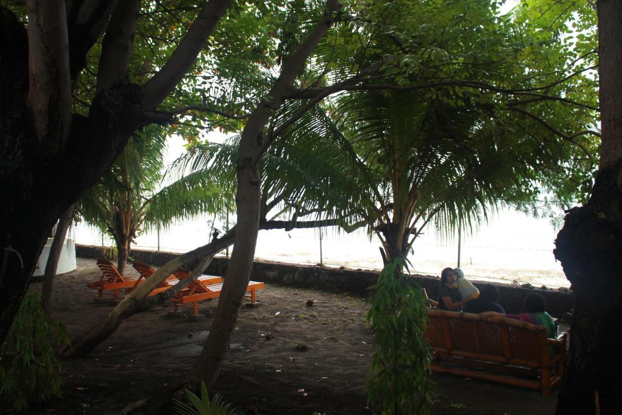 Fx72 Beach Resort Maumere Eksteriør bilde