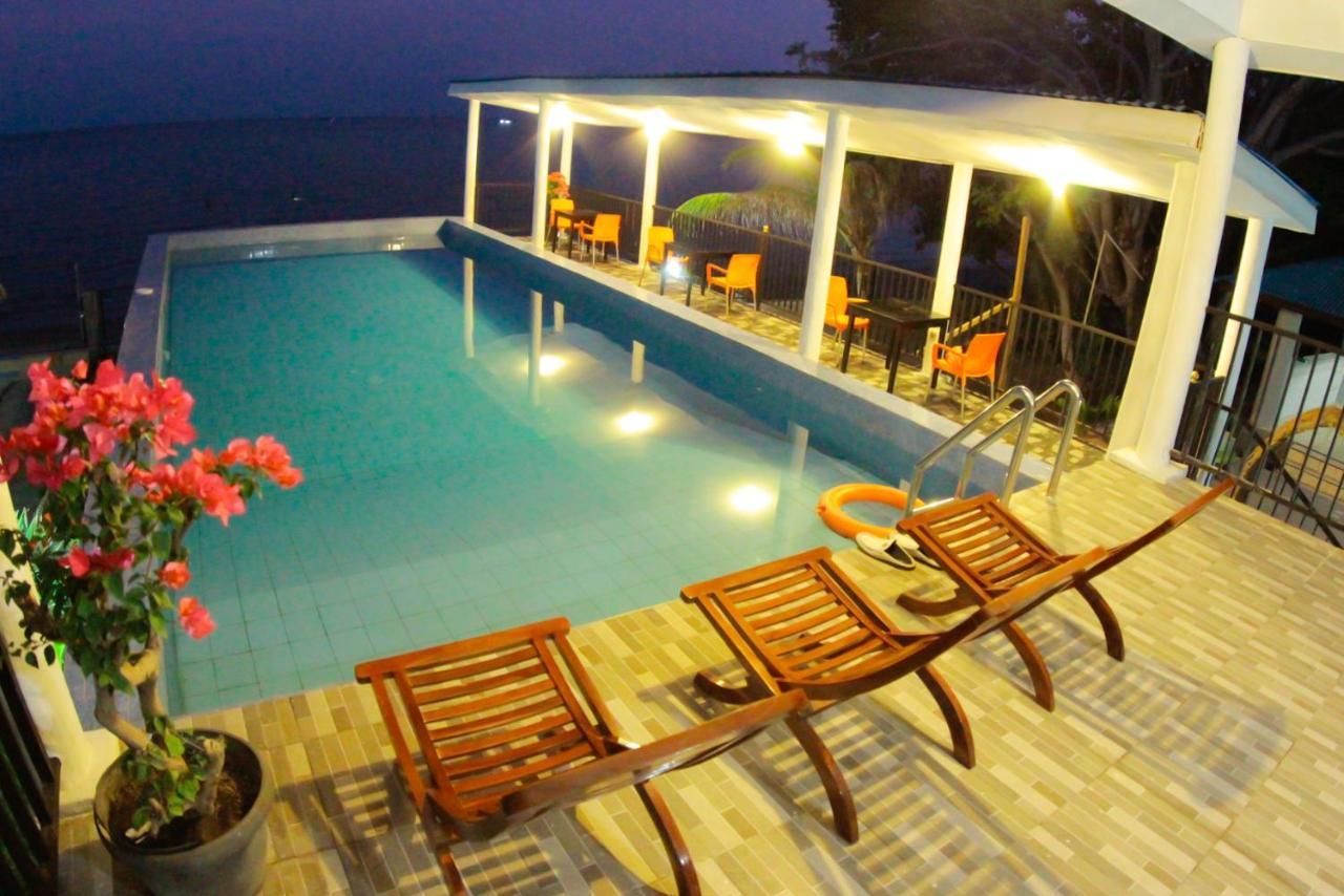 Fx72 Beach Resort Maumere Eksteriør bilde
