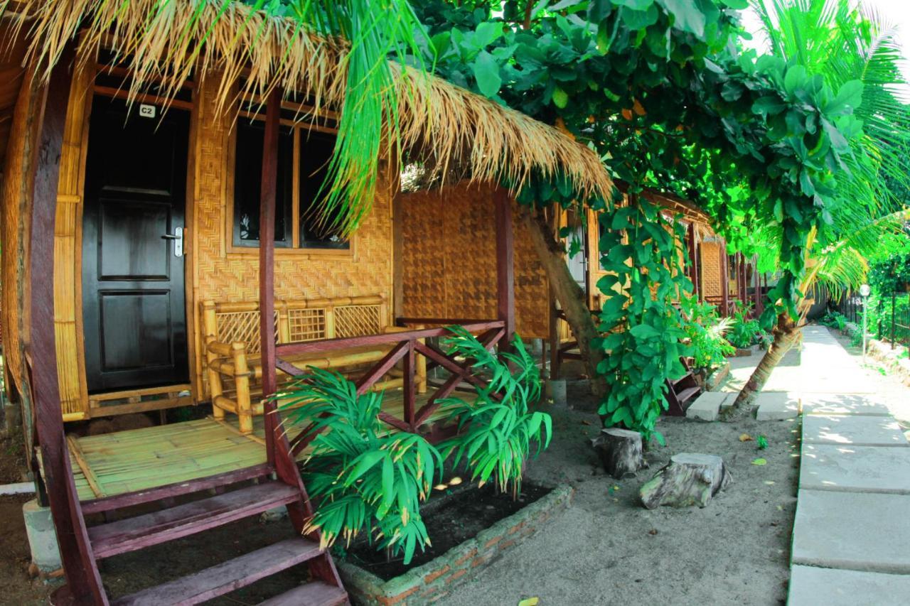Fx72 Beach Resort Maumere Eksteriør bilde