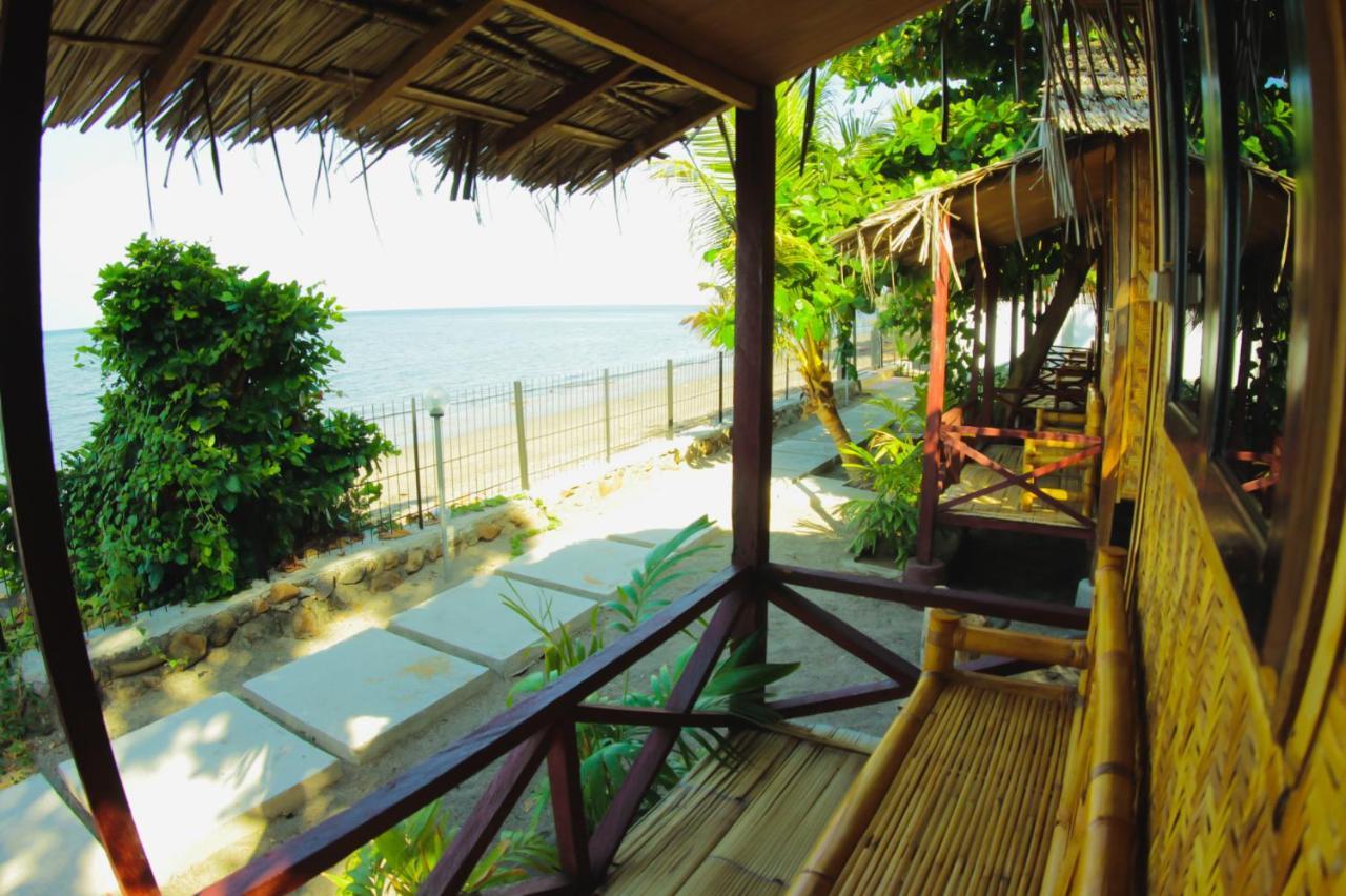 Fx72 Beach Resort Maumere Eksteriør bilde