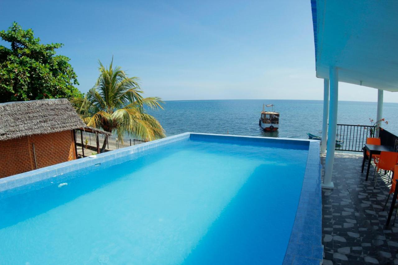 Fx72 Beach Resort Maumere Eksteriør bilde
