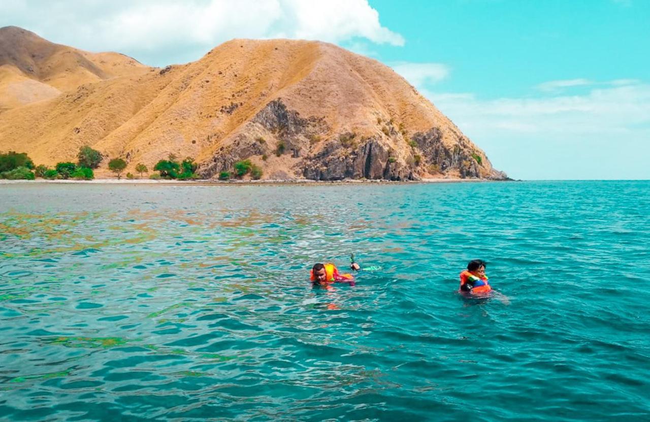 Fx72 Beach Resort Maumere Eksteriør bilde